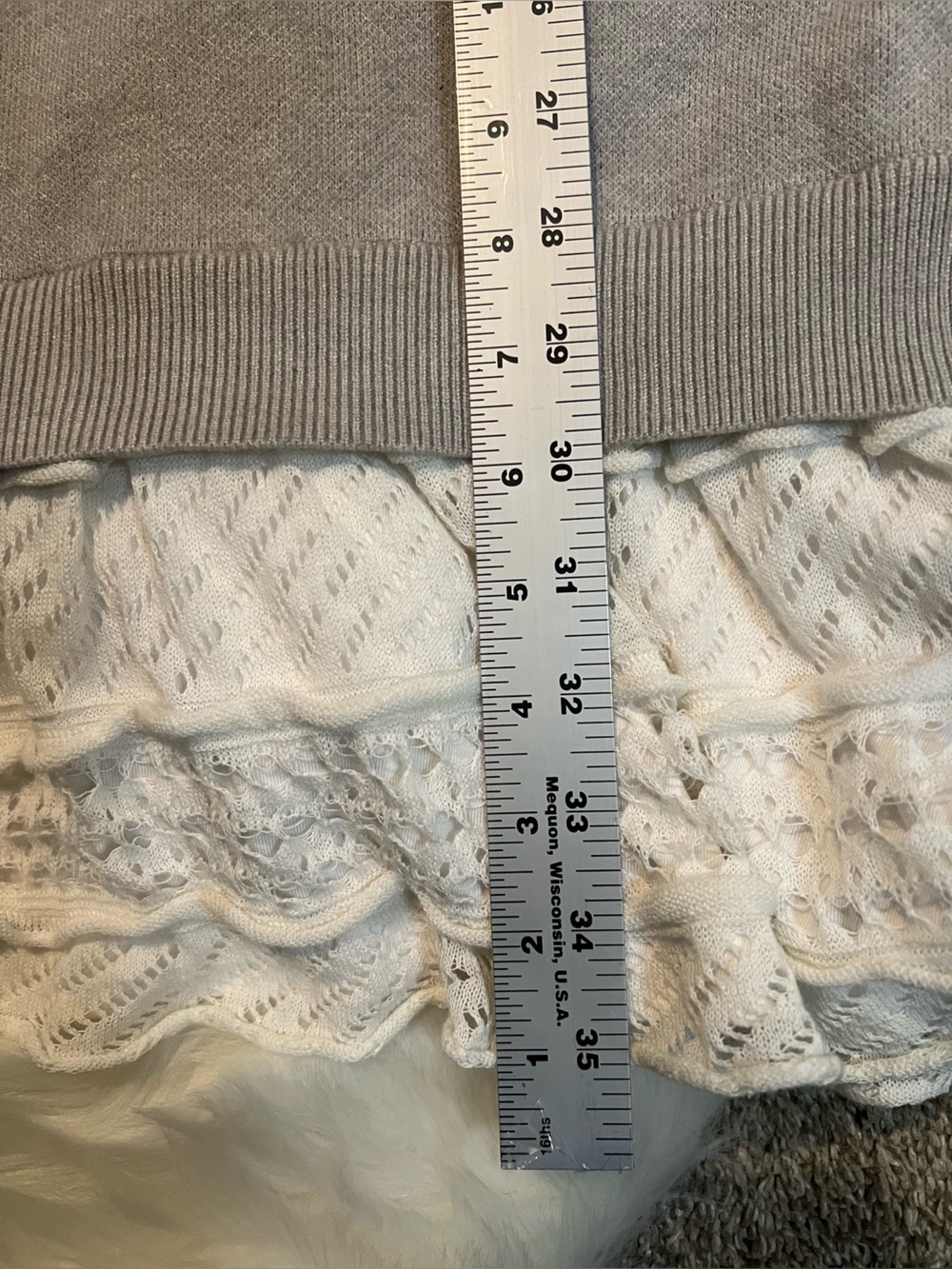 NWOT -Anthropologie V-Neck Sleeveless Sweater w/ lacy trim. Adorbs! - Picture 6 of 7